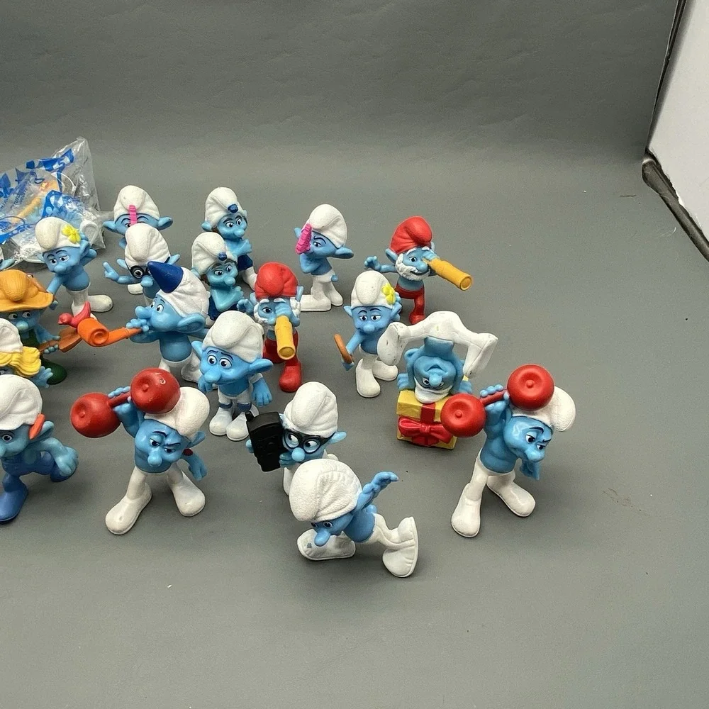 2011-2013 McDonalds Lot Of 31 Smurfs Hefty, Smurfette Figurine Many Duplicates